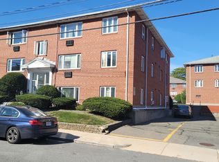 133 Warren St APT 5, Watertown, MA 02472