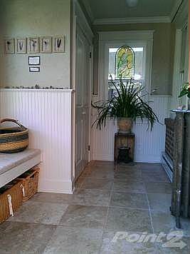 1720 Locust St entry porch