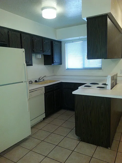 2330 Saturn Cir
