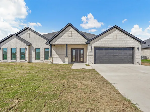 2220 Samuel St, Mabank, TX 75147