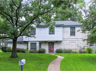 4910 El Salvador Dr, Houston, TX 77066