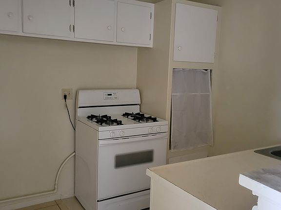 2nd image of 1833 W Sallie Ln #3
