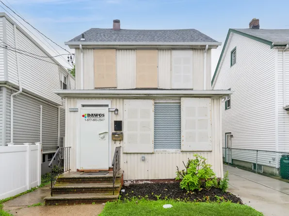 194-56 Murdock Avenue image 1 of 19