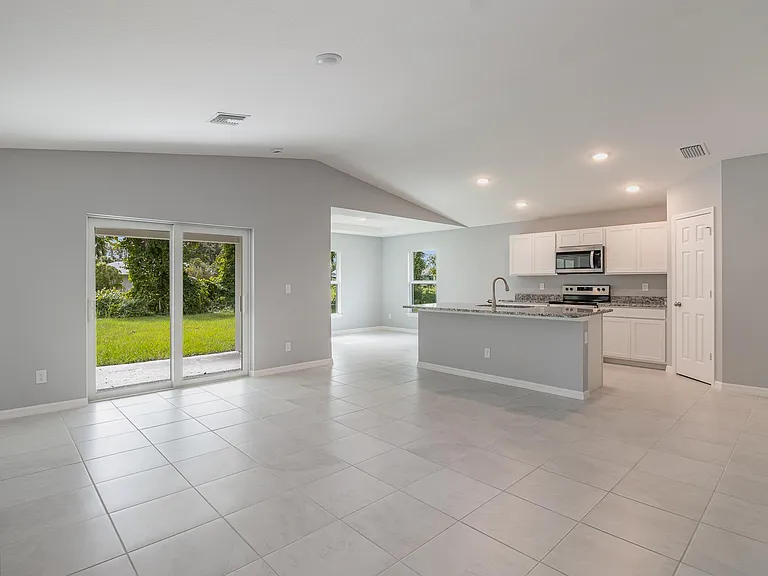 391 Salvador Dr — Photo 14