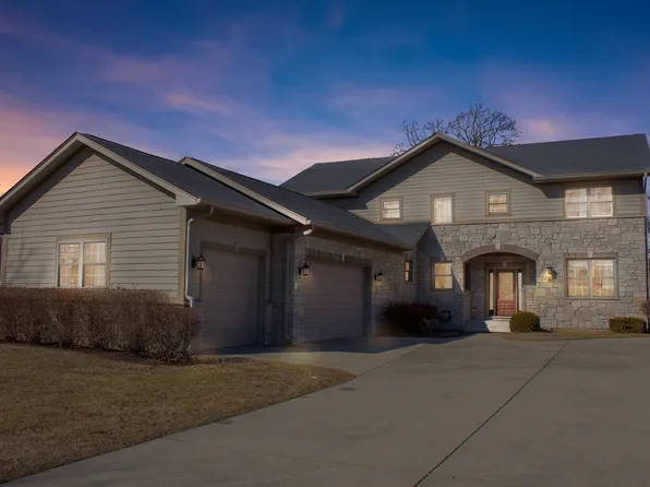 86 W Illinois Ave, Palatine, IL 60067