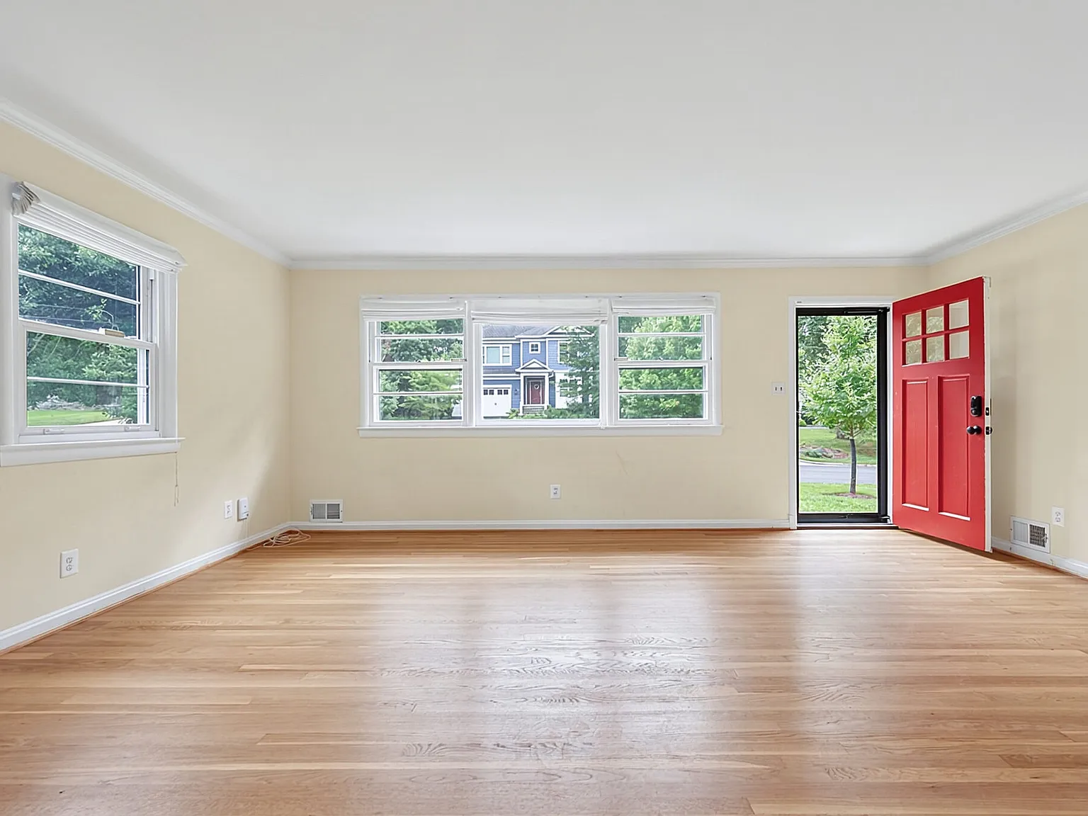 4 bed, 1500 sqft, $4,000 — Photo 4