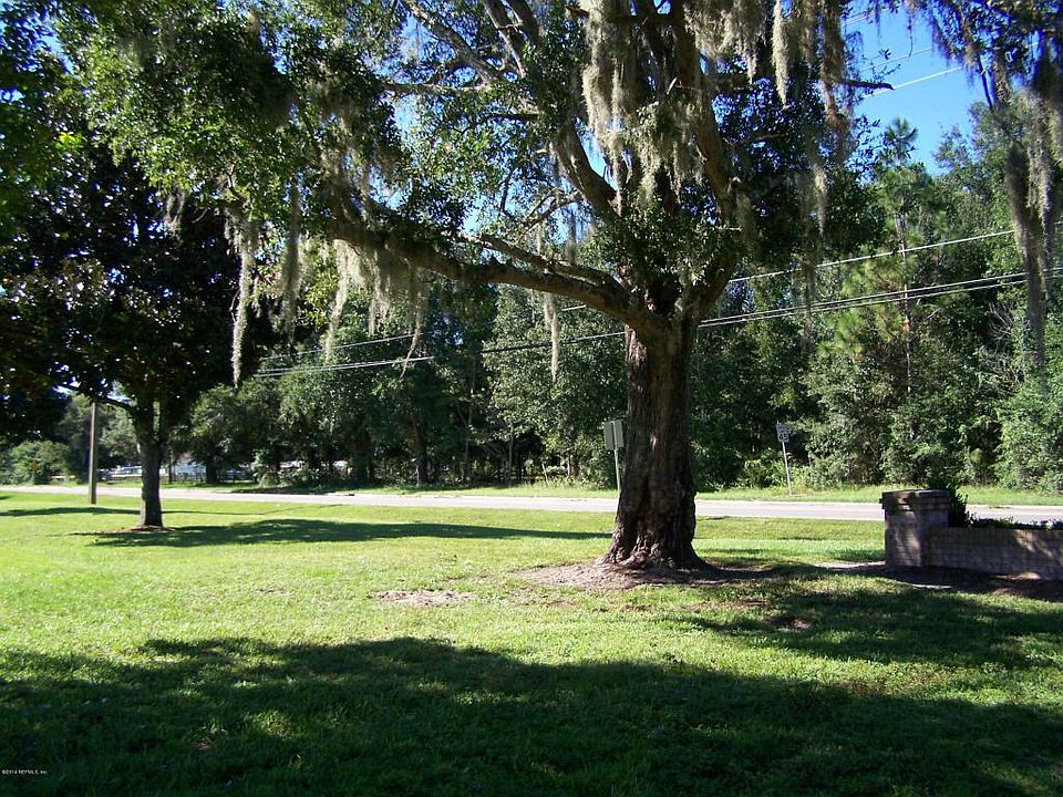 Photo from across Old Jennings Rd.