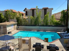 Grismer Cove Apartments