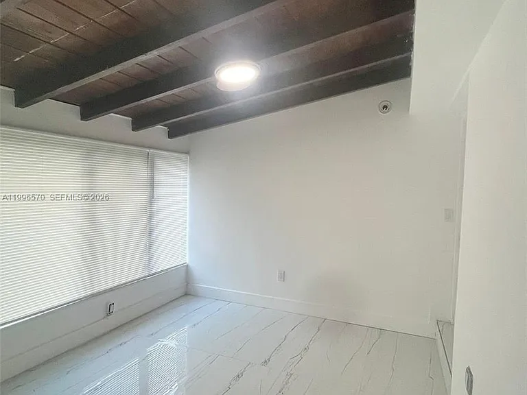 1776 NE 178th St — Photo 11
