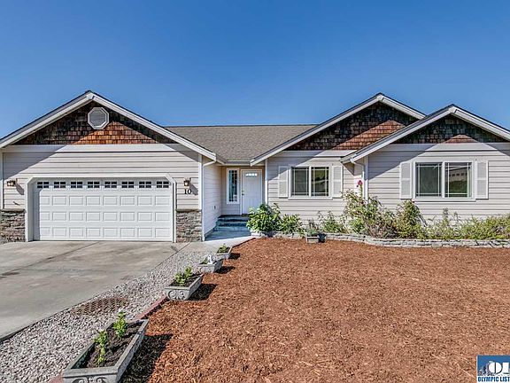 3rd image of 10 Coral Dr