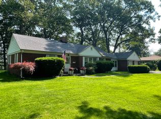 4102 Highgate Rd, Muskegon, MI 49441