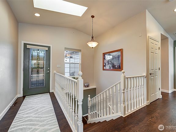 5th image of 1451 Crestview Drive