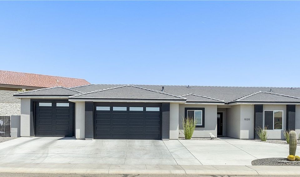 1st image of 1020 Heritage Drive