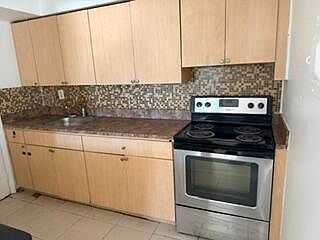 3rd image of 2285 NE 172nd St APT 15