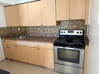 2285 NE 172nd St #15 — Photo 3