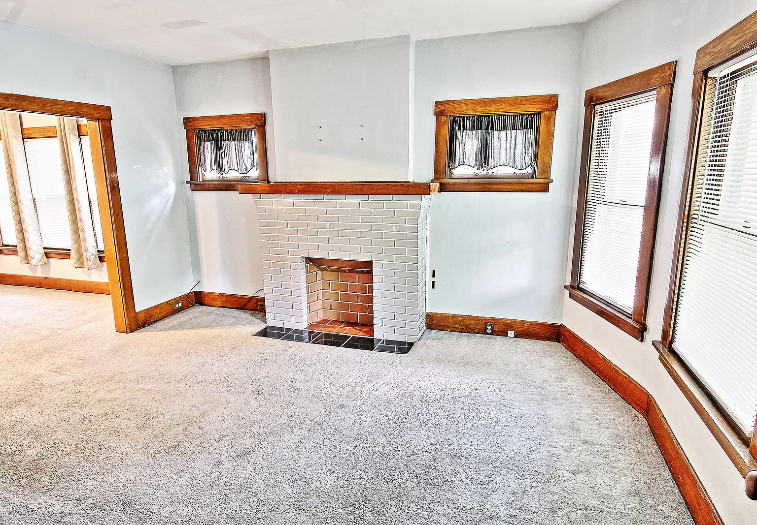 3 bed, 1200 sqft, $1,950 — Photo 4