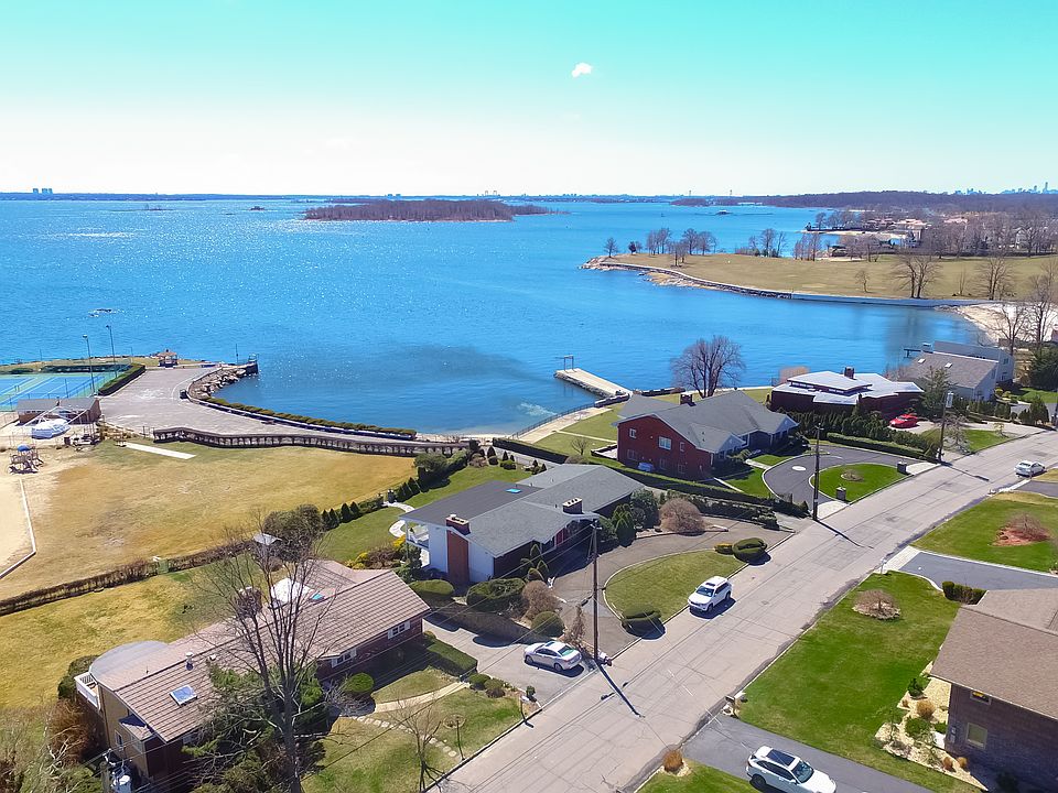 81 Kensington Oval, New Rochelle, NY 10805 Zillow