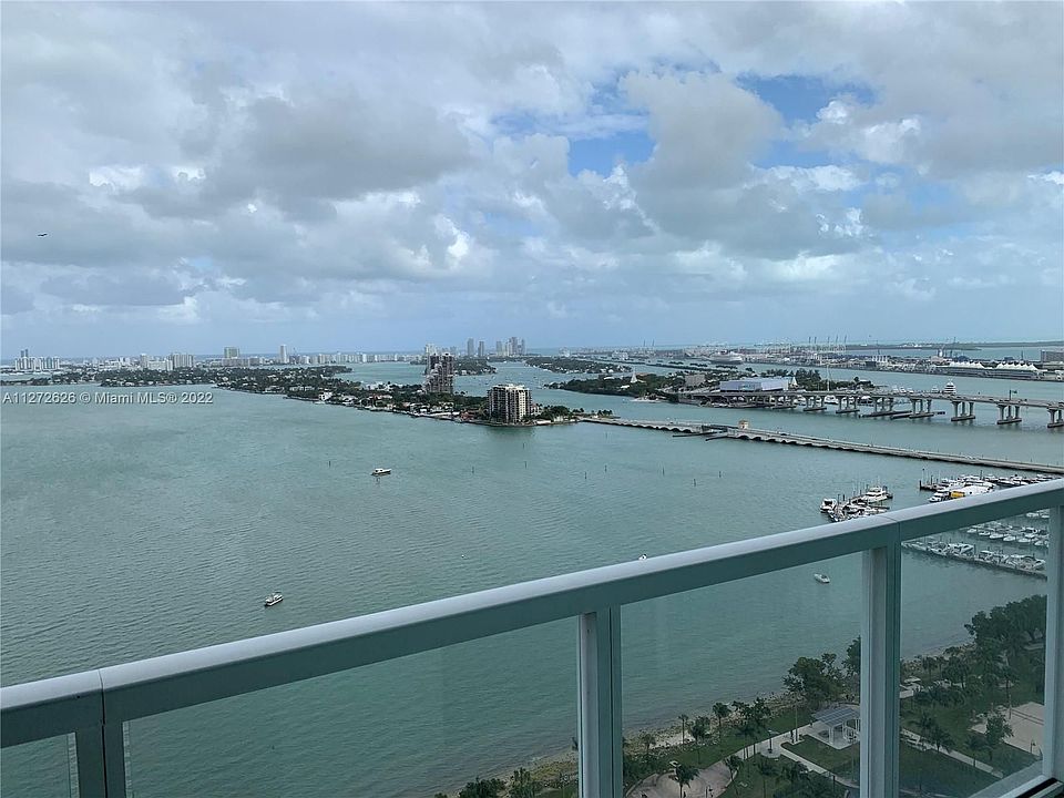 1st image of 1900 N Bayshore Dr APT 2801