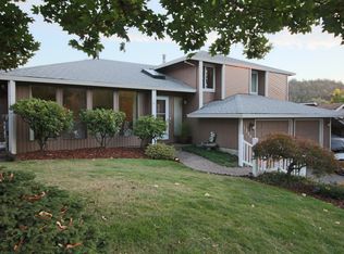 12042 SE Timber Valley Dr, Happy Valley, OR 97086