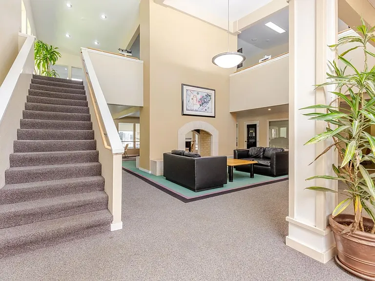 Tradewinds Dr — Photo 16