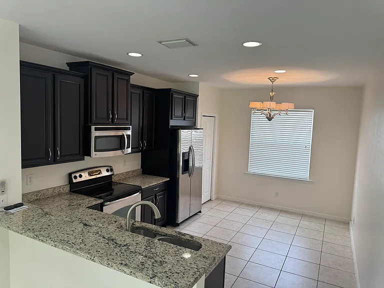3800 Clearbrook Ln — Photo 7
