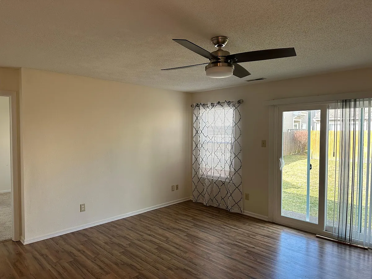 Building Photo - 450 Kimbrough Ln