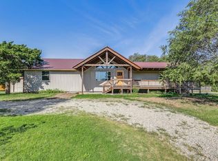 5245 Cambridge Rd, Clearwater, KS 67026