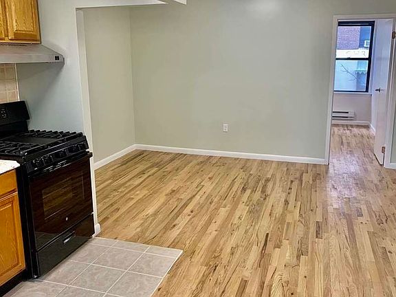 2nd image of 31 3rd Ave #3