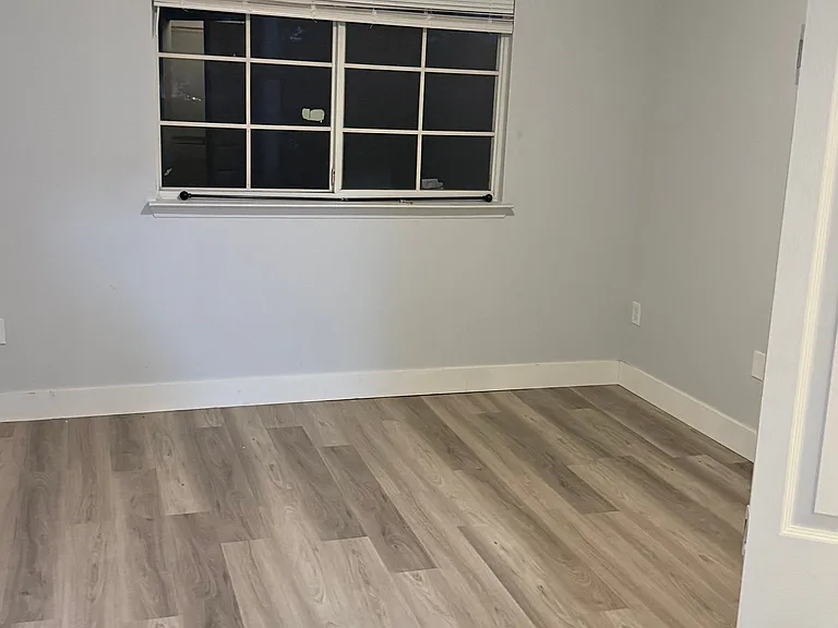 9905 Baywinds Dr — Photo 5