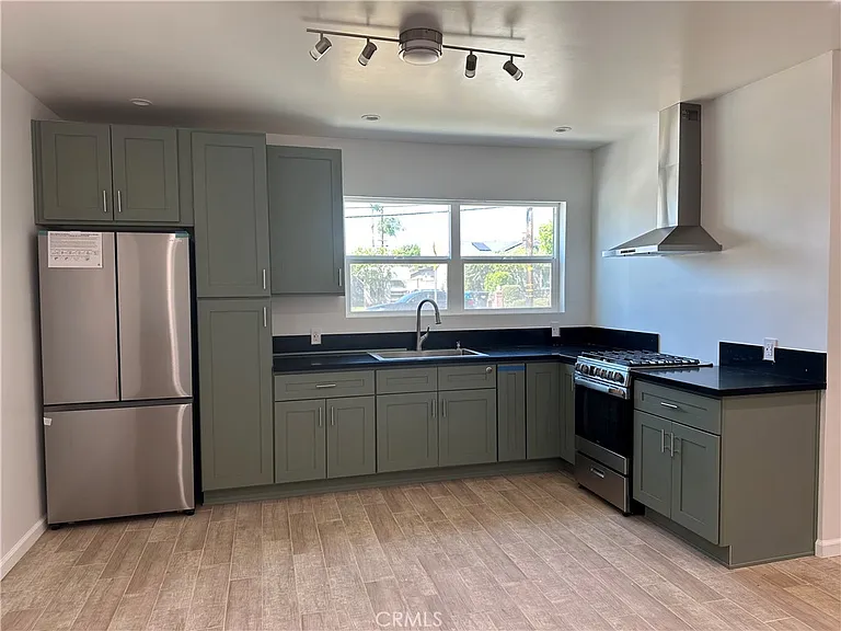 1224 E Workman Ave — Photo 7
