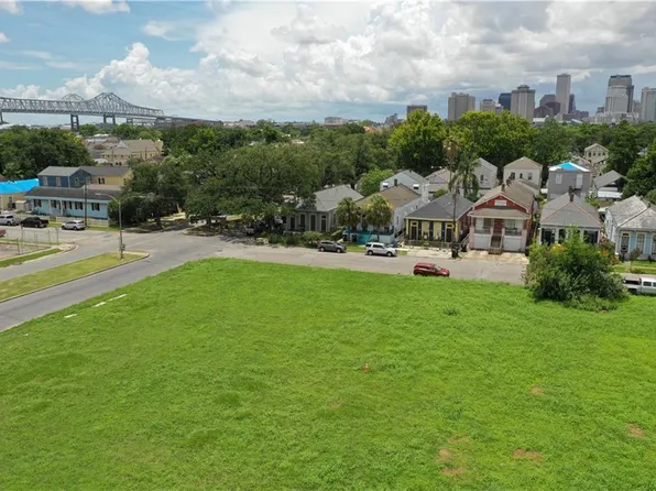 615 Thayer St, New Orleans, LA 70114