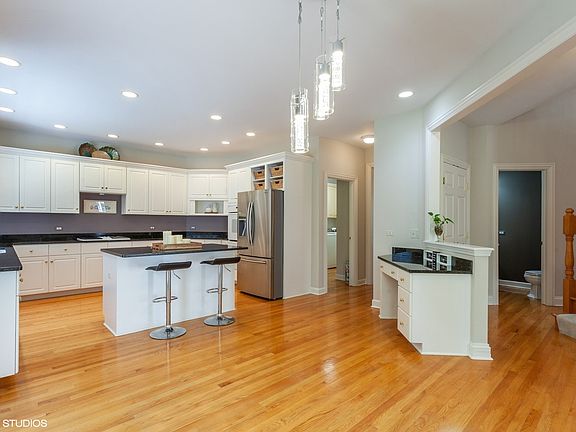 5th image of 721 Heath Ct