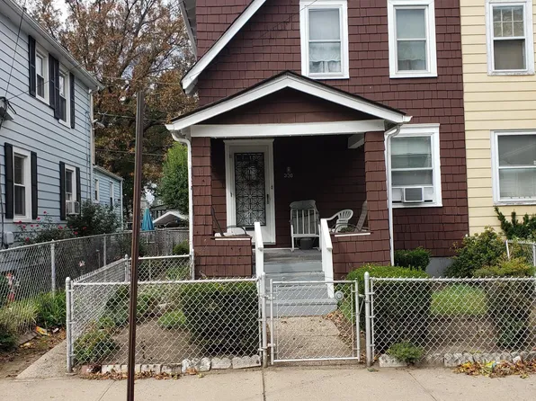 338 Tioga St, Trenton, NJ 08609