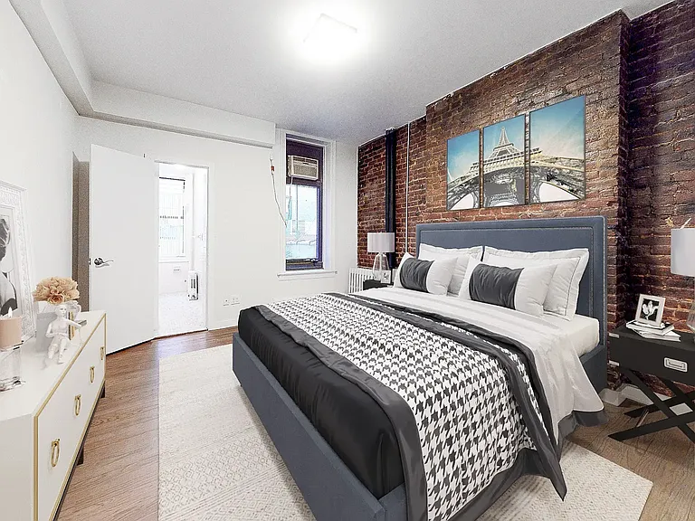 1611 2nd Ave #1R — Photo 2