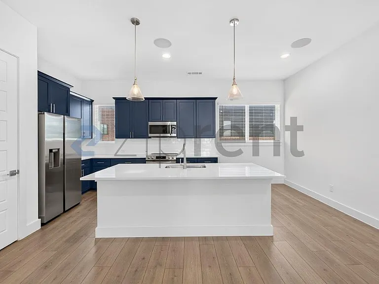 1733 W Cantey St — Photo 14