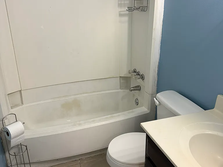 1825 Gerald Dr #6 — Photo 13