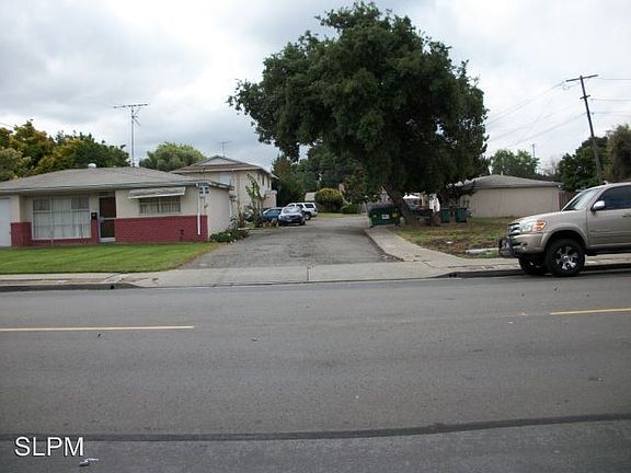 2nd image of 821 Blossom Way APT 6