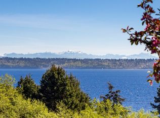 10580 NE Morning Ln, Bainbridge Island, WA 98110