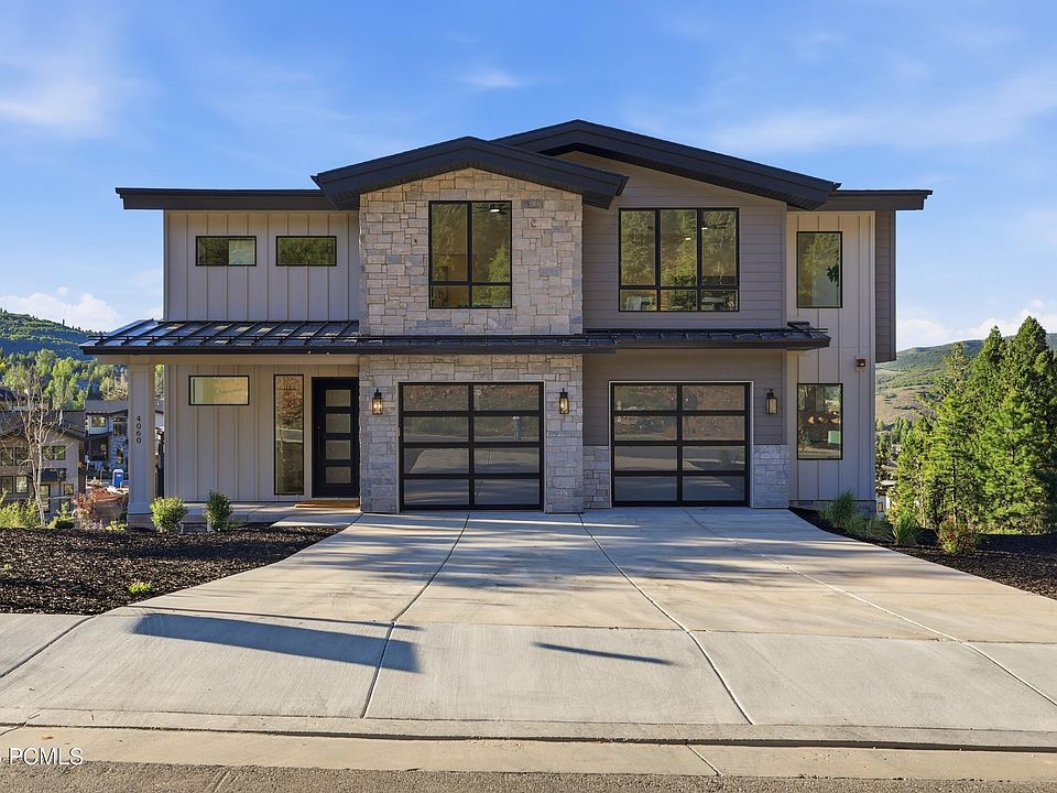 1st image of 4060 W Crest Ct