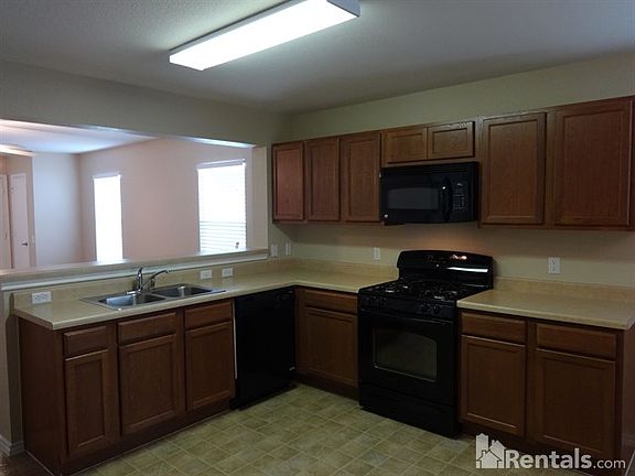 5th image of 3328 Autumn Bay Dr