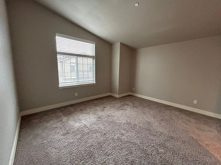 30625 SW Willamette Way E — Photo 42