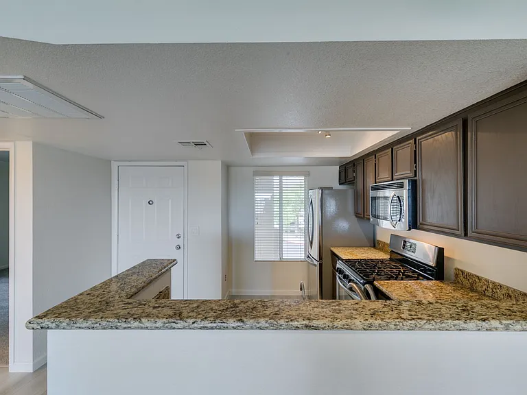 8070 W Russell Rd #2026 — Photo 4
