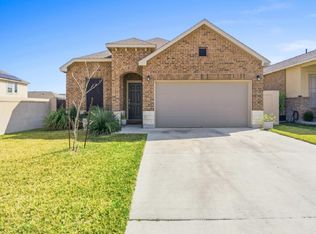 621 Montera Dr, Laredo, TX 78045