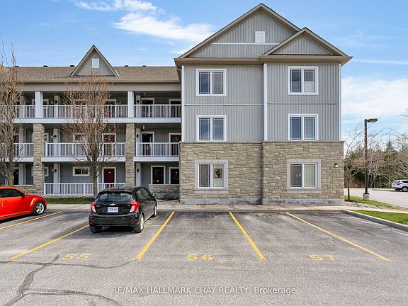 5th image of 40 Mulligan Ln #307