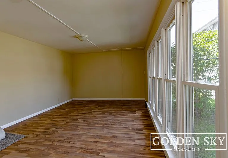 1925 W Jackson St #2 — Photo 4