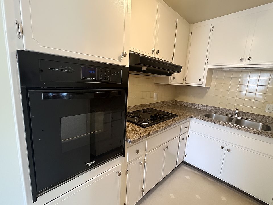 1st image of 3205 Brookdale Ave #3
