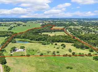 1601 Babylon Ln, Schulenburg, TX 78956