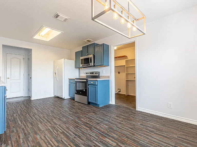 6450 Mineral Bay — Photo 11