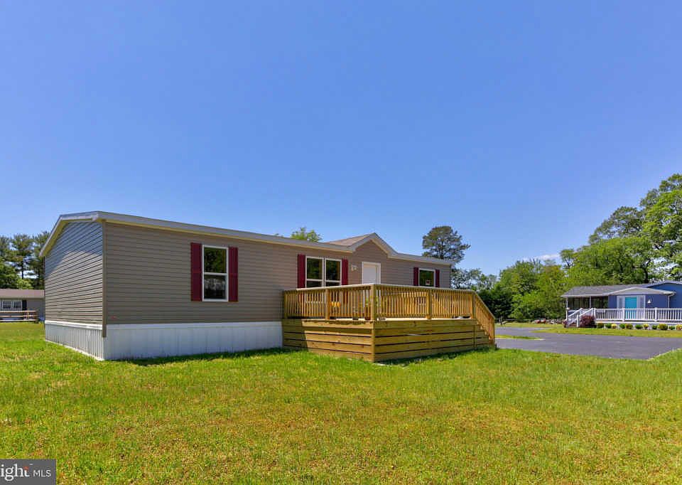 1st image of 23317 Martin Ln