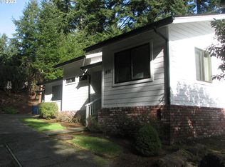 1496 Glenwood Dr, Brookings, OR 97415